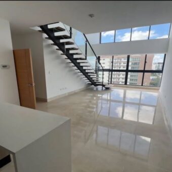 Penthouse en Venta en Bella Vista: 2 Habitaciones