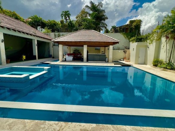 Casa en Venta Altos de Arroyo Hondo II – Santo Domingo