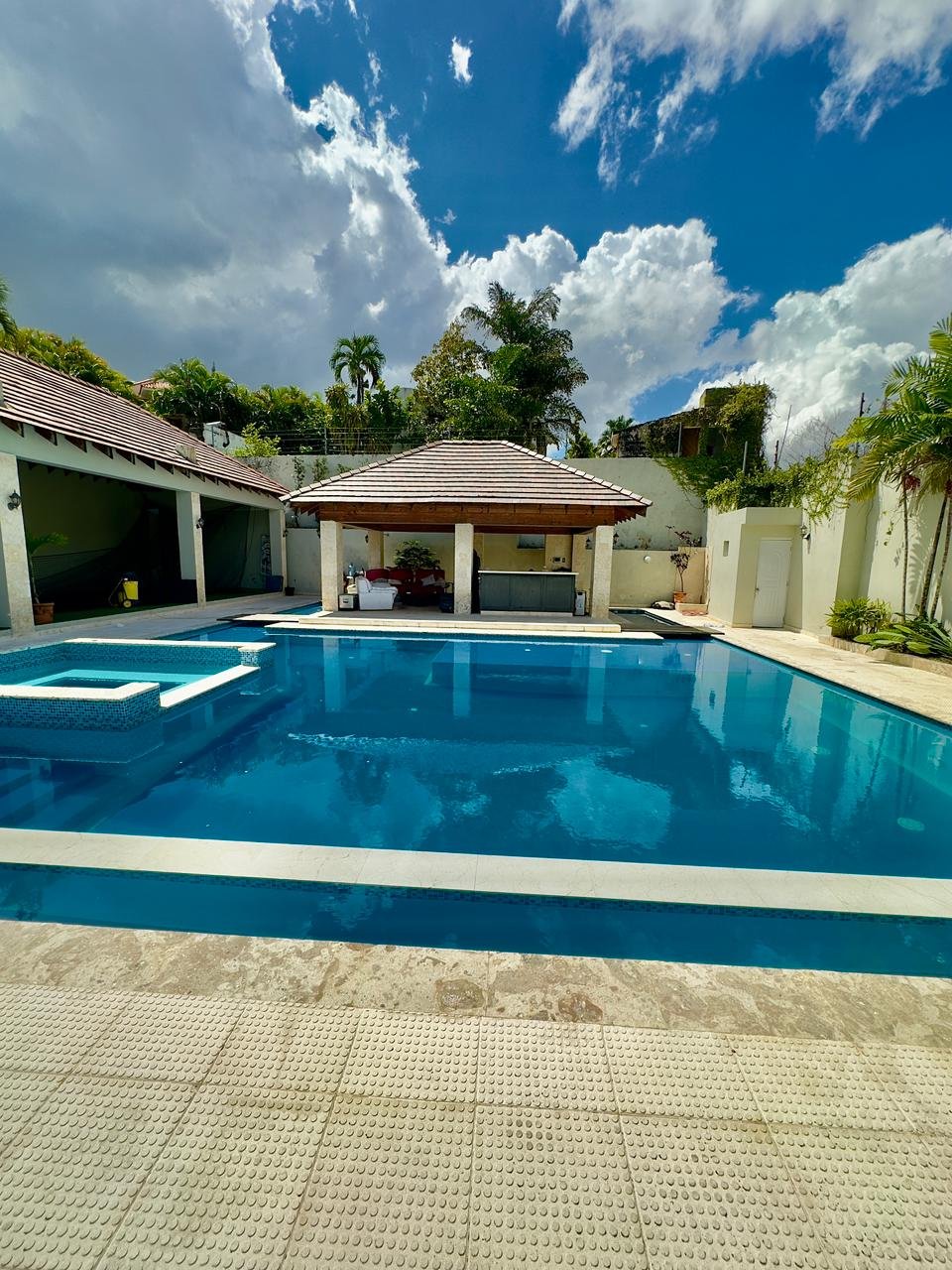 Casa en Venta Altos de Arroyo Hondo II – Santo Domingo