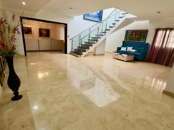 Casa en Venta Altos de Arroyo Hondo II – Santo Domingo