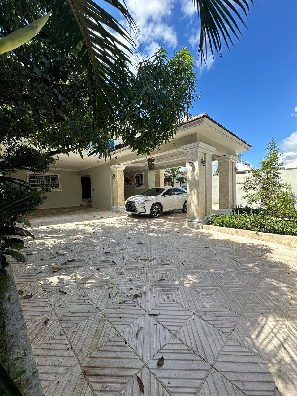Casa en Venta Altos de Arroyo Hondo II – Santo Domingo